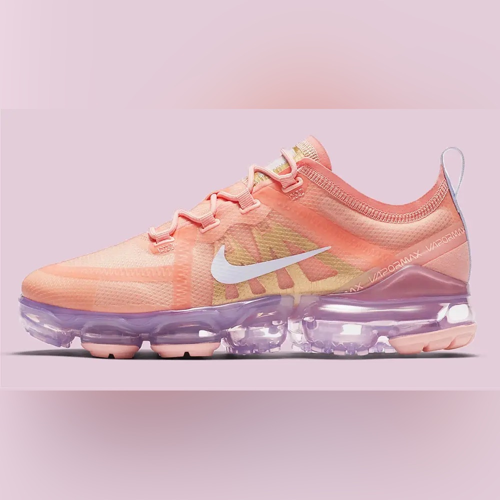 Nike Air VaporMax 2019 Bleached Coral Women’s sz 6 / 36.5